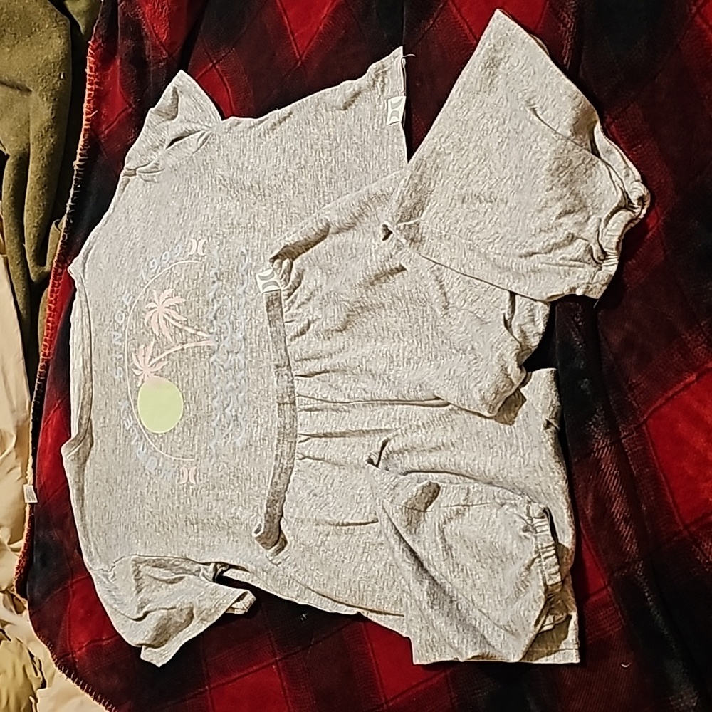 Hurley 2pc pajamas Large